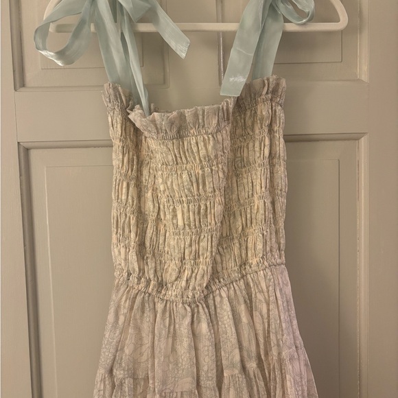 Dresses & Skirts - Elegant Cream Maxi Dress